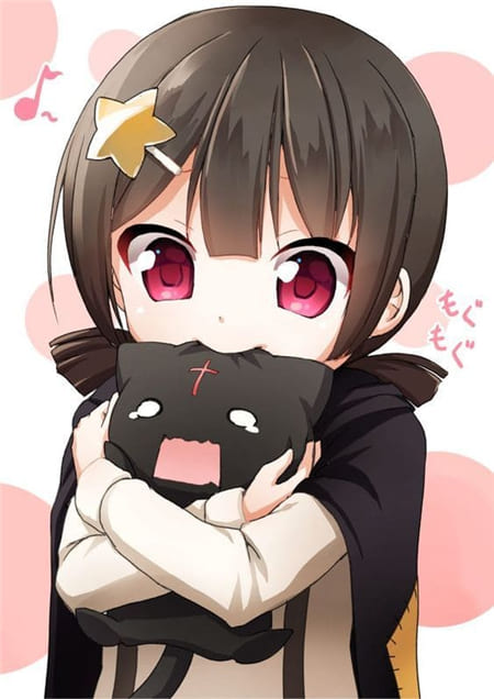 Hình nền anime nữ với đôi mắt to tròn tay ôm chiếc gối hình con thú rất dễ thương