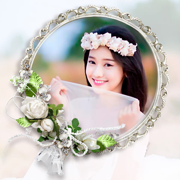 Tạo ảnh đại diện facebook trang trí với hoa hồng trắng