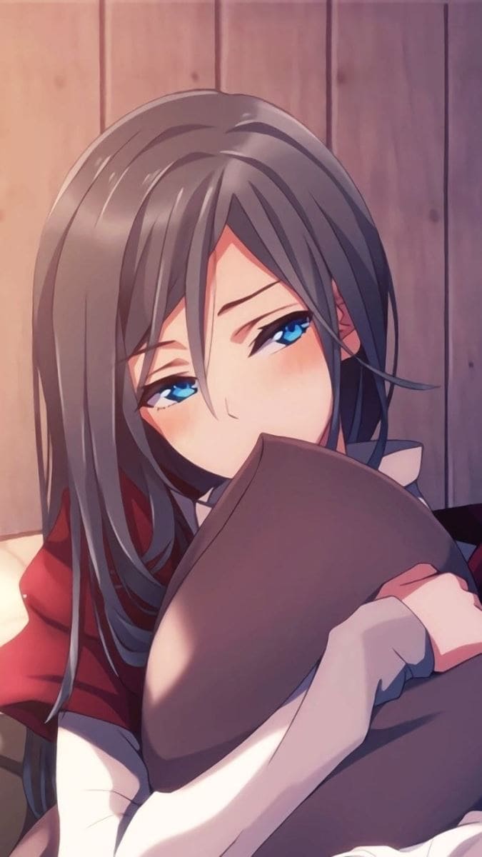 Hình nền điện thoại anime cô gái ôm chiếc gối