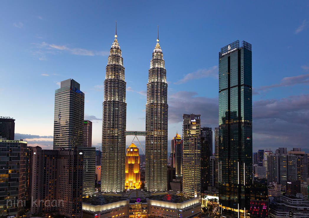 háp đôi Petronas Tower 1