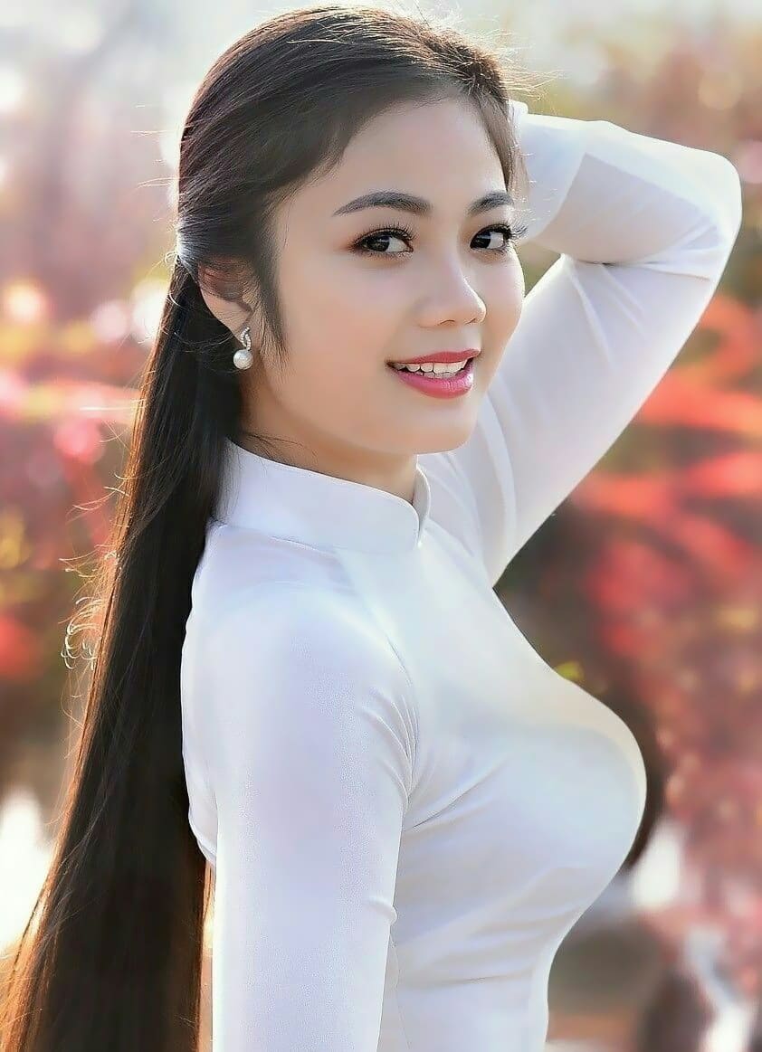 Tổng hợp những cô gái mặc áo dài đẹp nhất Việt Nam 6