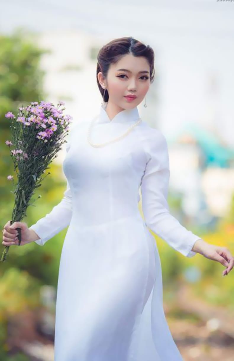 Tổng hợp những cô gái mặc áo dài đẹp nhất Việt Nam 39